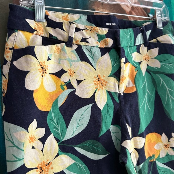 Old Navy Pixie Pants Jeans Chic Lemon Print Size 10 Stretch Skinny - Picture 4 of 16